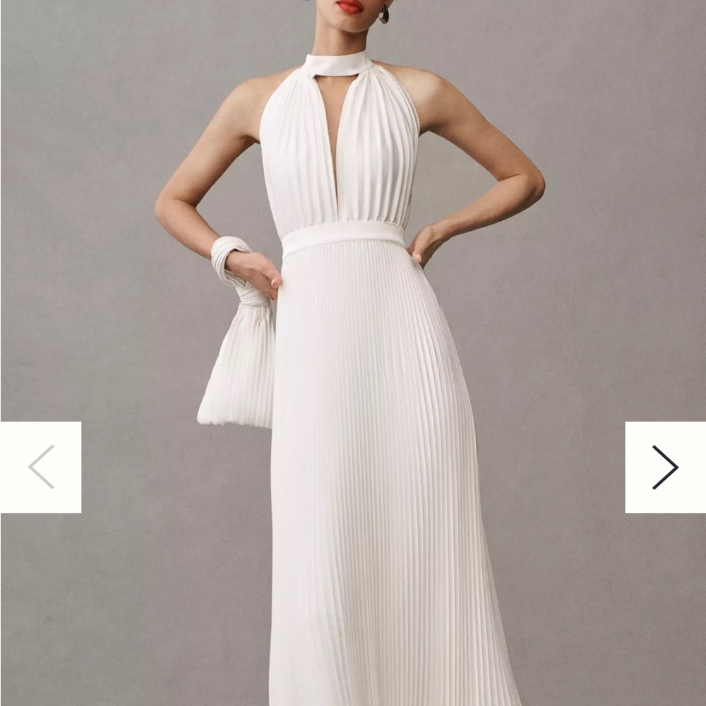 Elegant White Halter Neck Pleated Dress